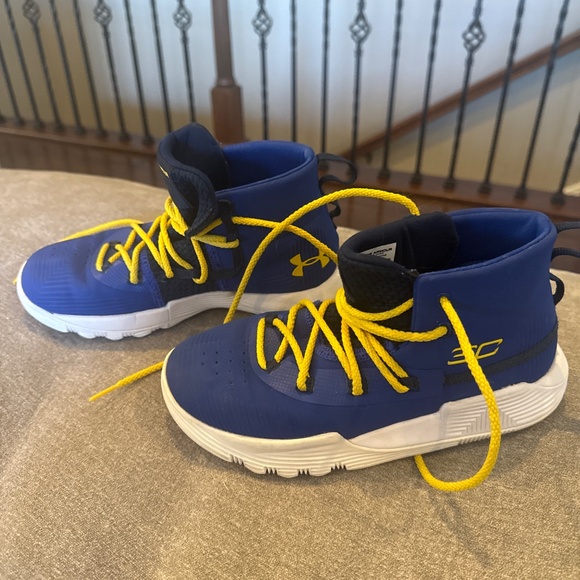 Under Armour Curry 7 GS (Grade School) - Picture 2 of 6